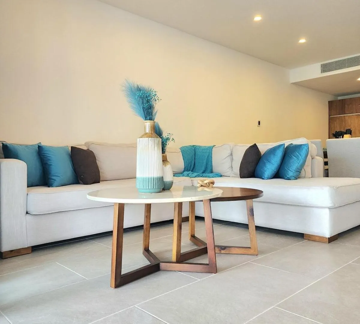Luxury Swim-Up Apartment And Private Beach Club Playa del Carmen Mexico