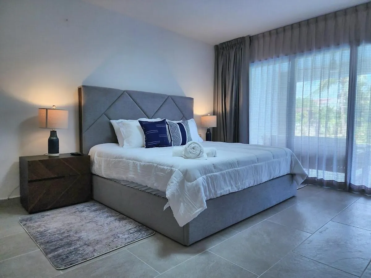 Luxury Swim-Up Apartment And Private Beach Club Playa del Carmen