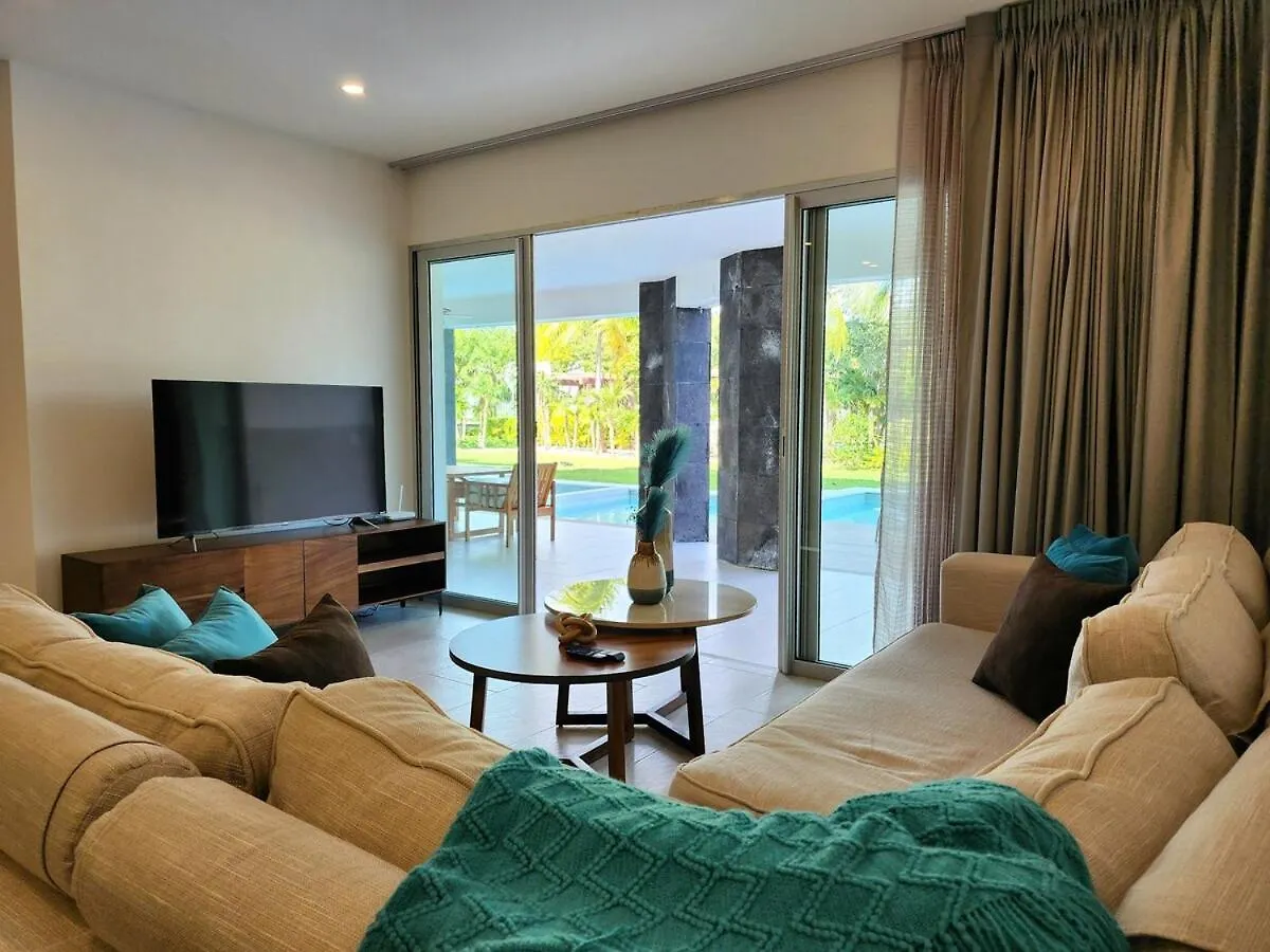 Luxury Swim-Up Apartment And Private Beach Club Playa del Carmen