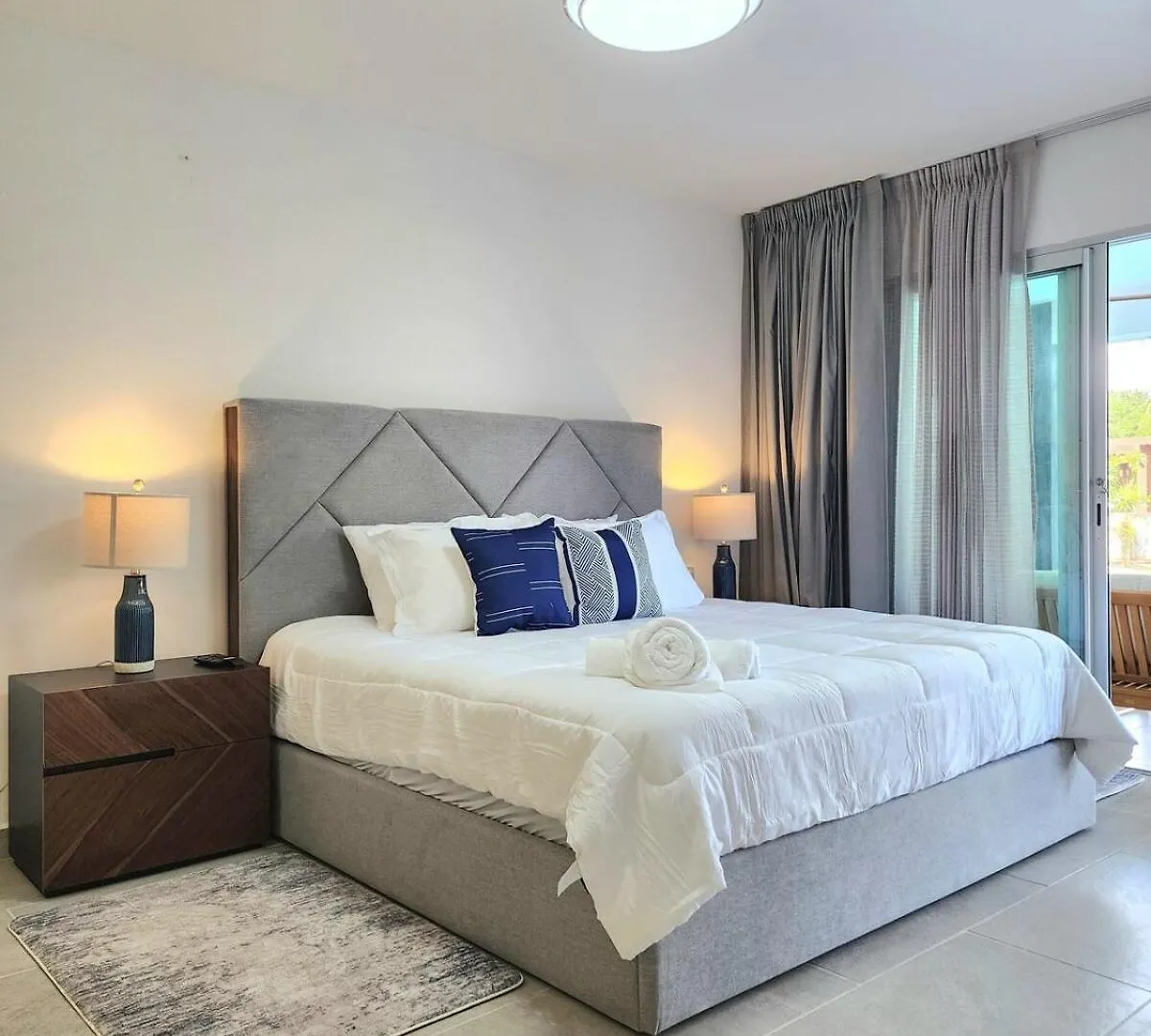 Luxury Swim-Up Apartment And Private Beach Club Playa del Carmen