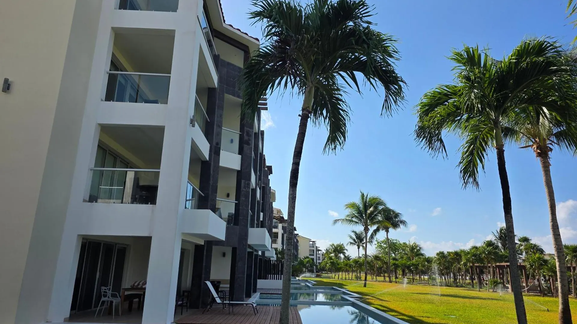 Luxury Swim-Up Apartment And Private Beach Club Playa del Carmen 0*,  Mexico